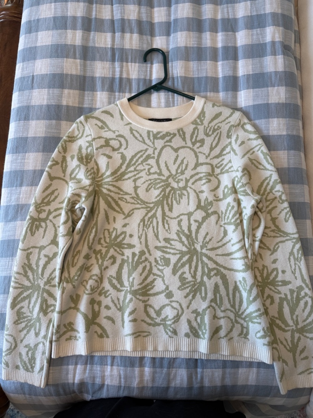 Tahari Cream & Light Green Floral Crewneck Sweater